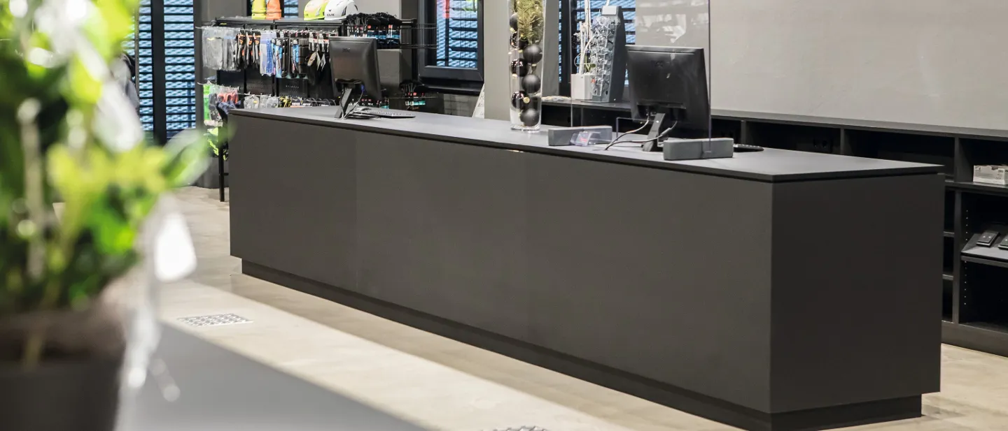 传统公司开新店