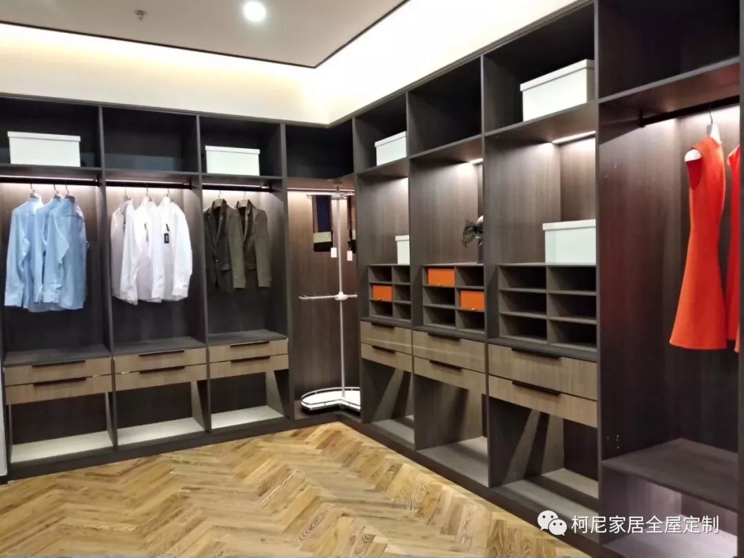 衣柜中符合人体工程学尺寸设计大全