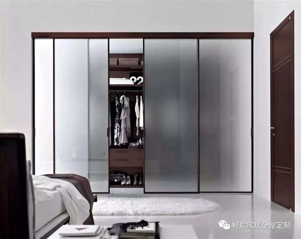 衣柜中符合人体工程学尺寸设计大全